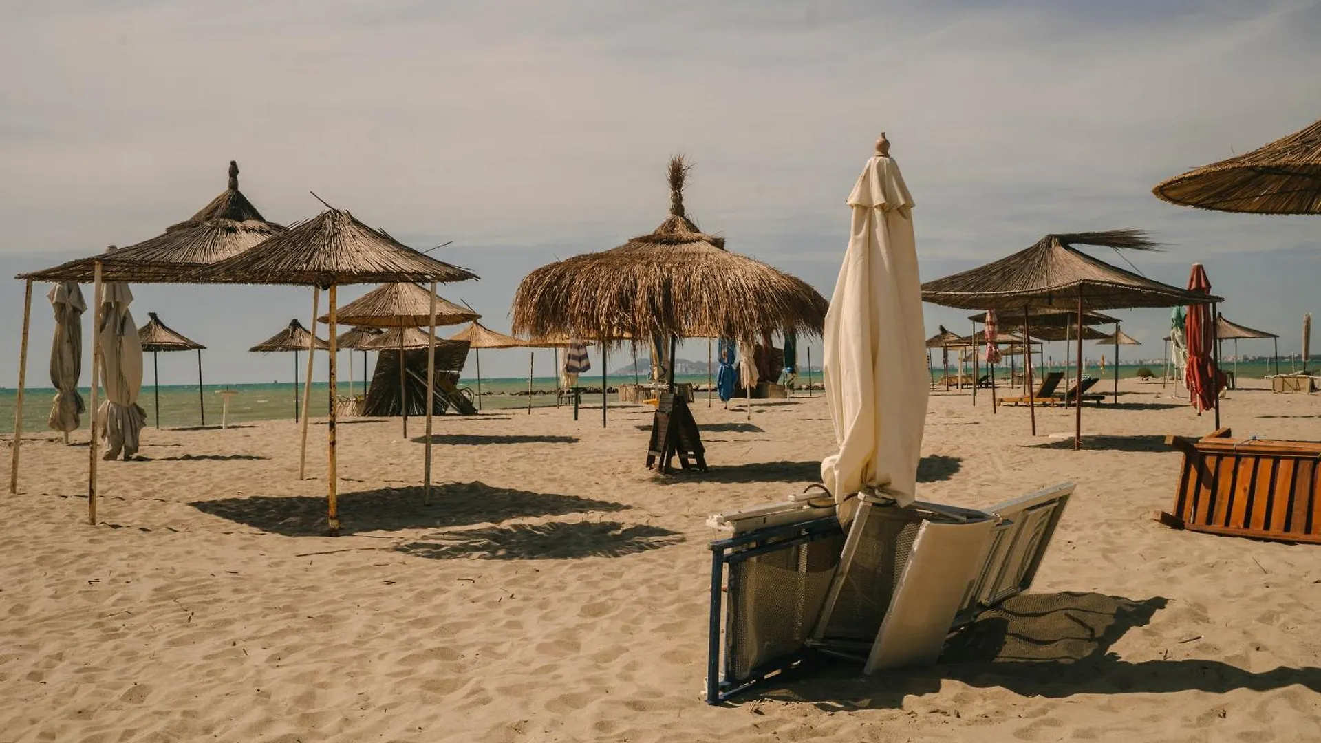 Apartment Beach Flat On Relaxing Residence Golem  Albania